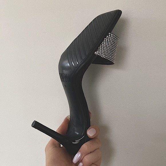 ZARA 6½ BEADED HEELED SANDALS - Picture 3 of 3